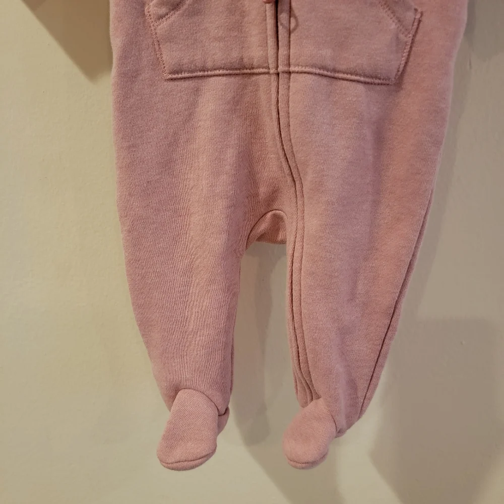 Baby Gap Baby girl sherpa hooded jumpsuit warm jacket hoody size 0- 3 months
